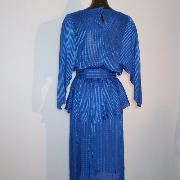 Cowl-neck chiffon dress with peplum & dolby sleeves, vintage 1970s-1980s - Picture 2 of 16